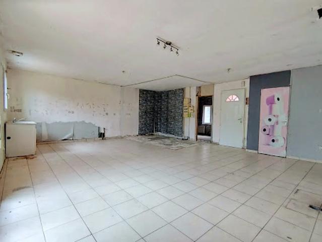 Vente Maison 6 pièces 115 m2 Saint Etienne du Bois