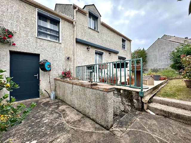 Vente Maison 6 pièces 115 m2 Saint Pierre lès Nemours