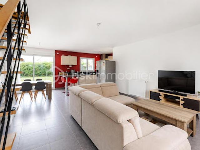 Vente Maison 6 pièces 115.99 m2 Saint Lyé la Forêt