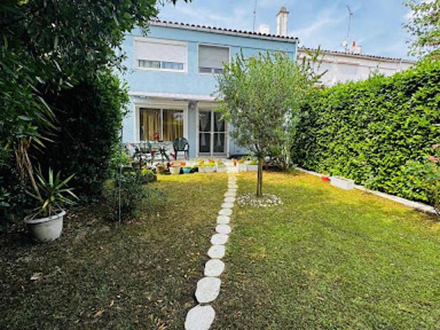 Vente Maison 6 pièces 116 m2 Fontenay le Comte