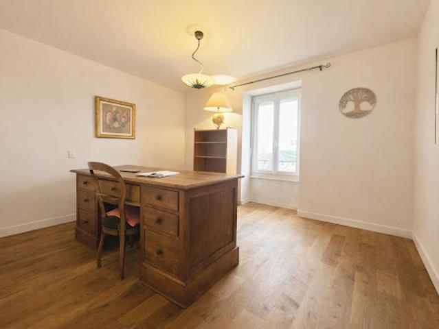 Vente Maison 6 pièces 116.8 m2 Hautefort