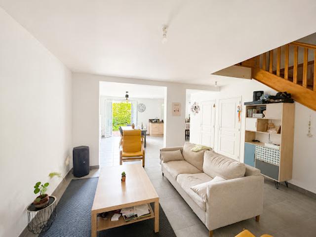 Vente Maison 6 pièces 117 m2 Cambes en Plaine