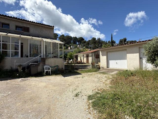 Vente Maison 6 pièces 117 m2 La Penne sur Huveaune