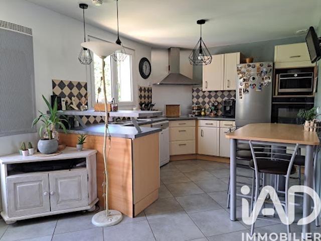 Vente Maison 6 pièces 118 m2 Douvrin