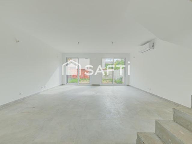 Vente Maison 6 pièces 118 m2 La Varenne Saint Hilaire