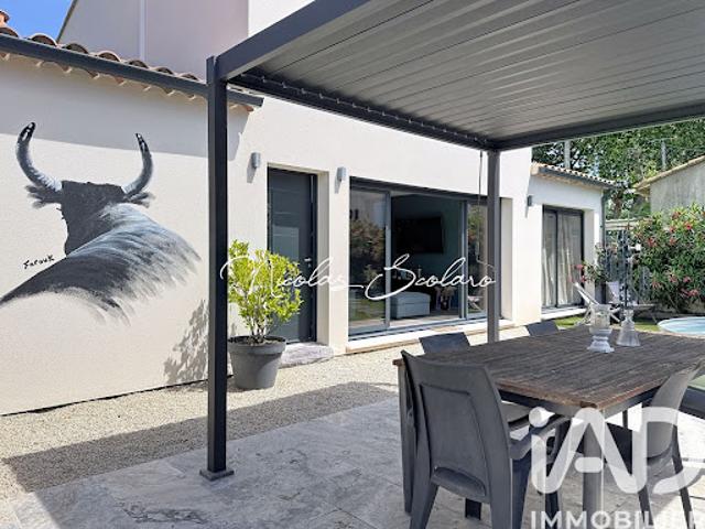 Vente Maison 6 pièces 118 m2 Saint Etienne du Grès