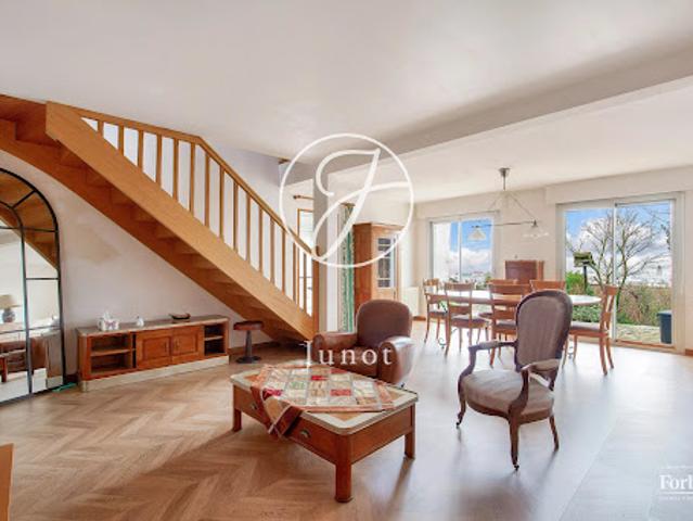 Vente Maison 6 pièces 118.44 m2 Rueil Malmaison