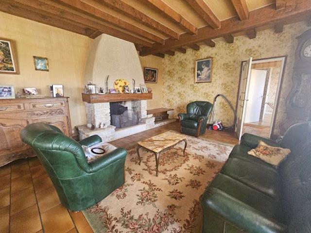Vente Maison 6 pièces 119 m2 Montguyon
