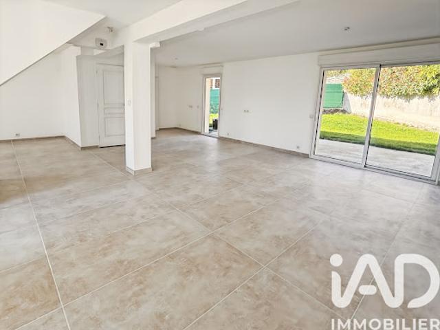 Vente Maison 6 pièces 110 m2 Marolles en Brie