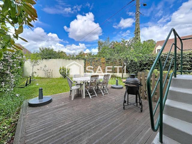Vente Maison 6 pièces 110 m2 Acheres