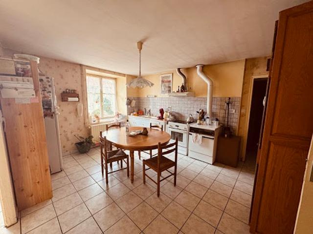 Vente Maison 6 pièces 110 m2 Chalus