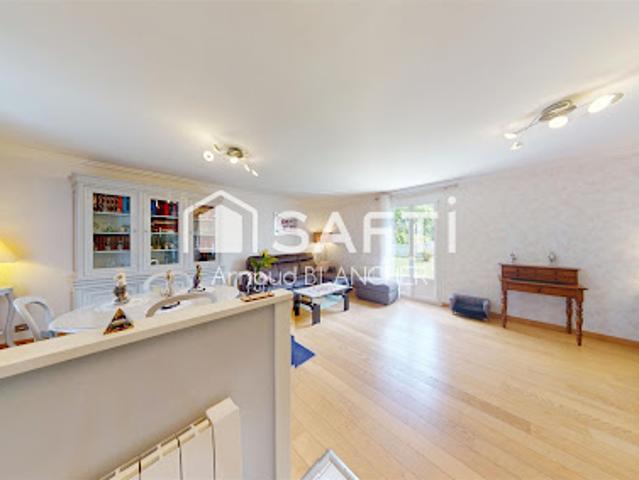 Vente Maison 6 pièces 110 m2 Dirac