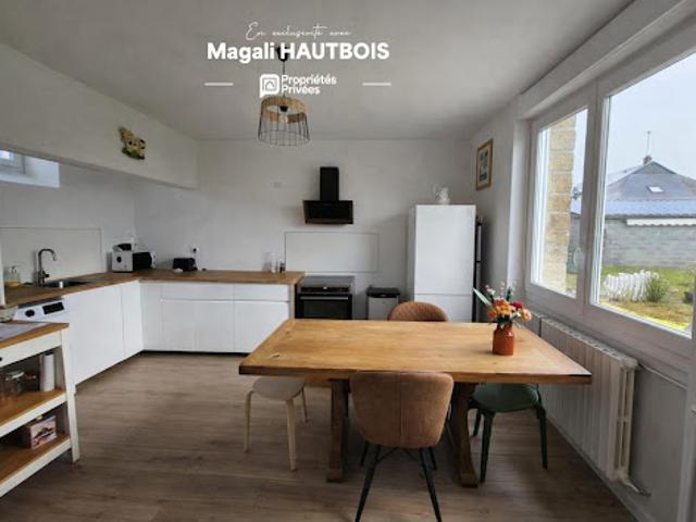 Vente Maison 6 pièces 110 m2 Saint Hilaire du Harcouët