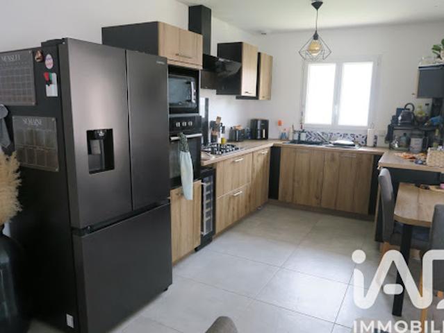 Vente Maison 6 pièces 110 m2 Saint Julien l'Ars