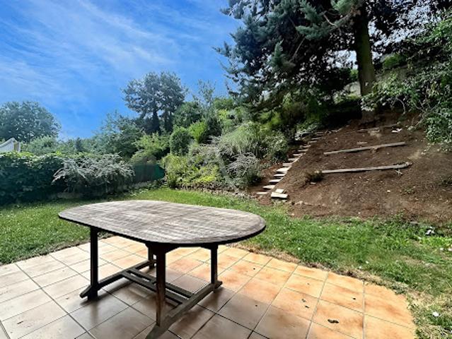 Vente Maison 6 pièces 111 m2 Vitry sur Seine