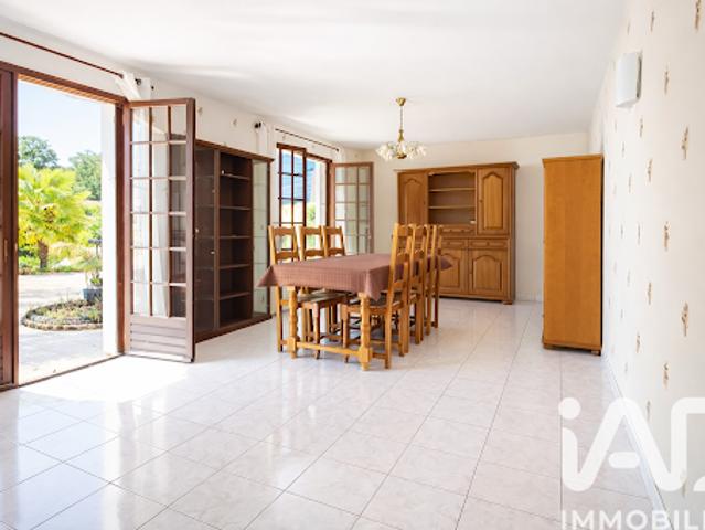 Vente Maison 6 pièces 124 m2 La Chapelle du Bois des Faulx