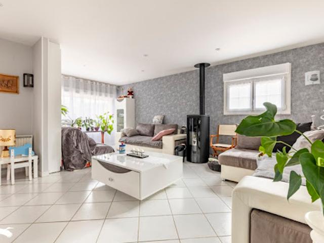 Vente Maison 6 pièces 125 m2 Commentry