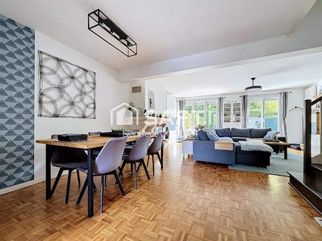 Vente Maison 6 pièces 125 m2 Elancourt