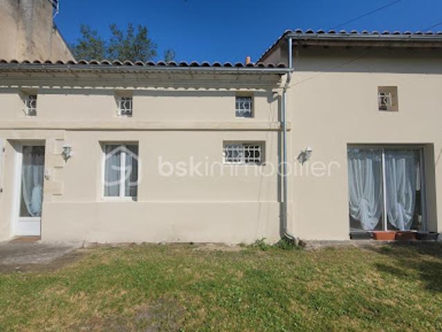 Vente Maison 6 pièces 125 m2 Les Eglisottes et Chalaures