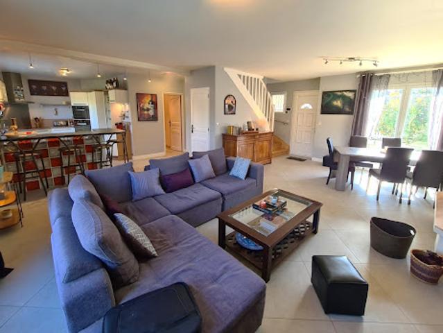 Vente Maison 6 pièces 125 m2 Sainte genevieve des bois