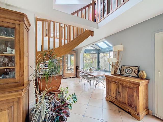 Vente Maison 6 pièces 125 m2 Voisins le Bretonneux