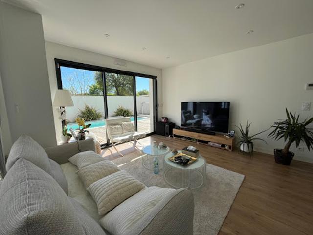 Vente Maison 6 pièces 126 m2 Merignac