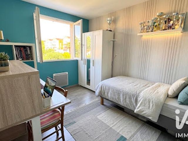 Vente Maison 6 pièces 126 m2 Montigny le Bretonneux