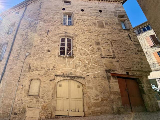 Vente Maison 6 pièces 126 m2 Barjac