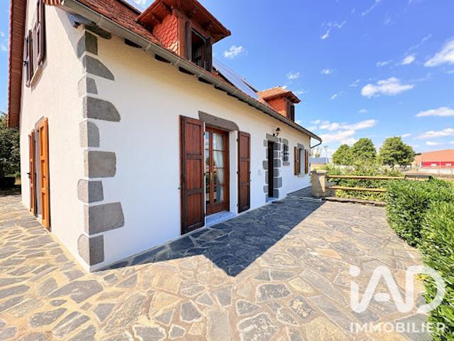 Vente Maison 6 pièces 127 m2 Aurillac