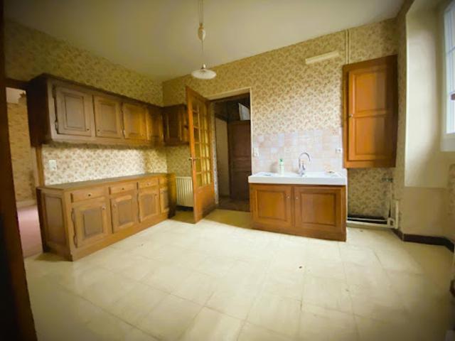 Vente Maison 6 pièces 127.5 m2 Cercy la Tour