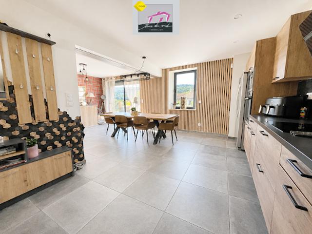Vente Maison 6 pièces 127 m2 Comigne