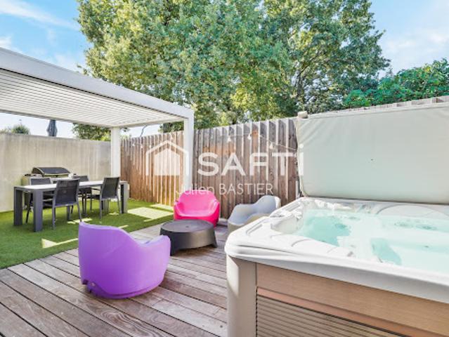 Vente Maison 6 pièces 127 m2 Eysines
