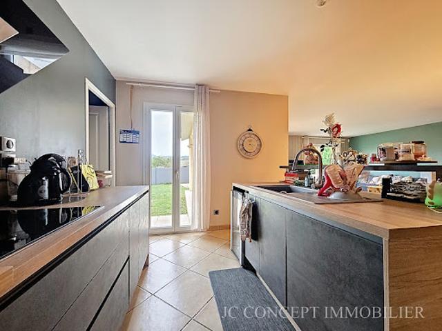 Vente Maison 6 pièces 127 m2 Charnay lès Mâcon
