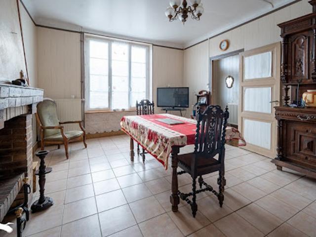 Vente Maison 6 pièces 127 m2 Villeneuve la Comtesse