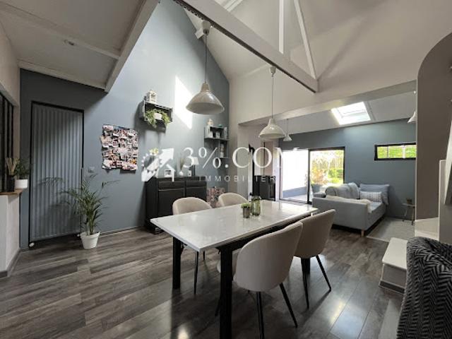 Vente Maison 6 pièces 127.65 m2 Neuville en Ferrain