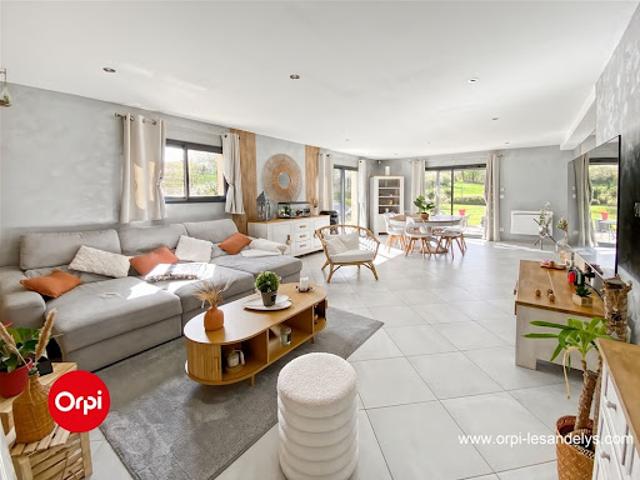Vente Maison 6 pièces 128 m2 Charleval