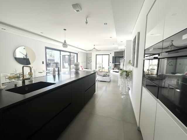 Vente Maison 6 pièces 128 m2 Dompierre sur Mer