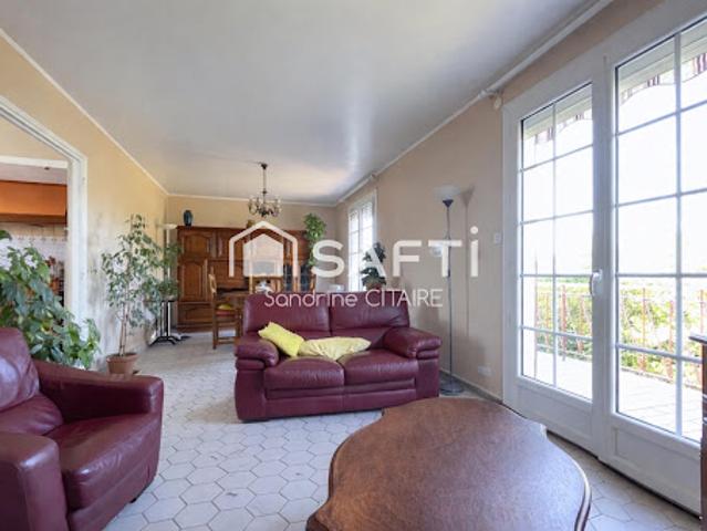 Vente Maison 6 pièces 128 m2 Ezy sur Eure