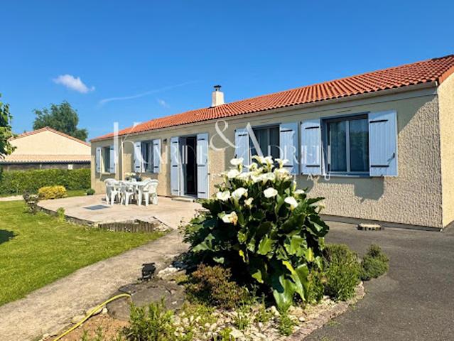 Vente Maison 6 pièces 128 m2 Saint Martin de Fraigneau