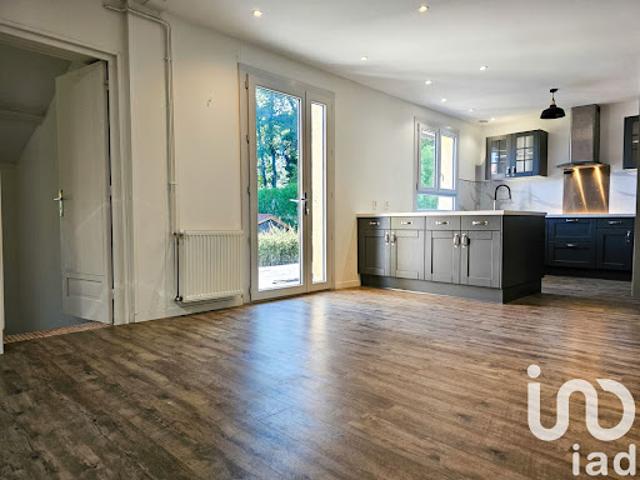 Vente Maison 6 pièces 128 m2 Saint Martin de Jussac