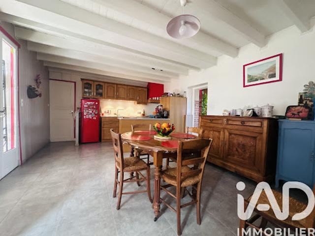 Vente Maison 6 pièces 129 m2 Château Guibert