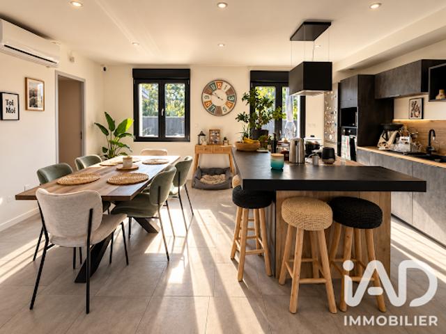 Vente Maison 6 pièces 120 m2 Monsteroux Milieu
