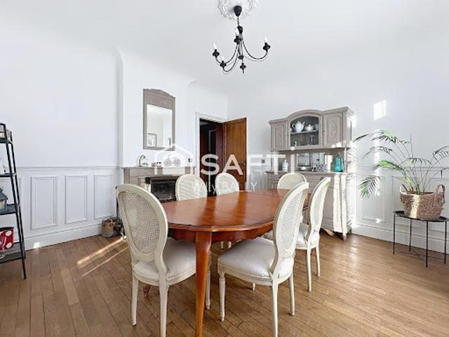 Vente Maison 6 pièces 120 m2 Montreuil