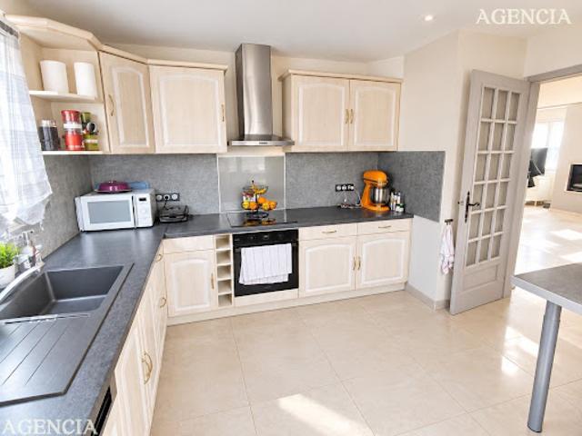 Vente Maison 6 pièces 120 m2 Ozoir la ferriere
