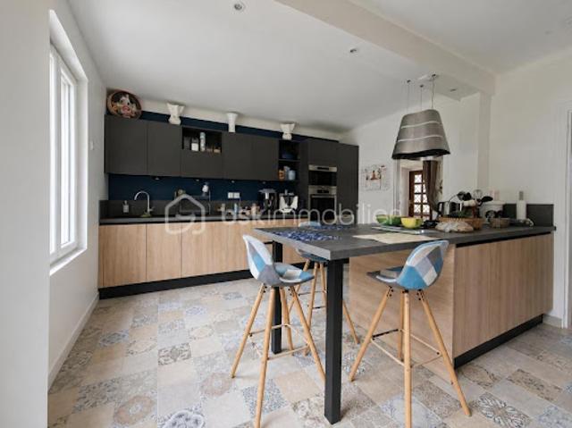 Vente Maison 6 pièces 120 m2 Bellegarde