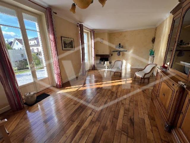 Vente Maison 6 pièces 120 m2 Combs la Ville
