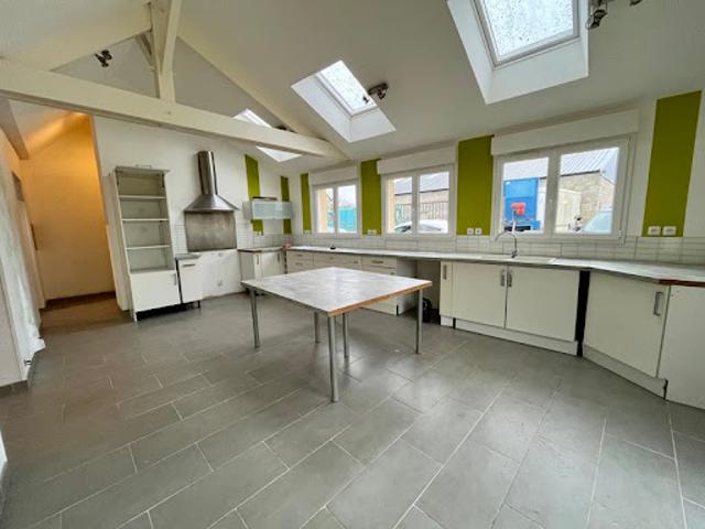 Vente Maison 6 pièces 120 m2 Couesmes