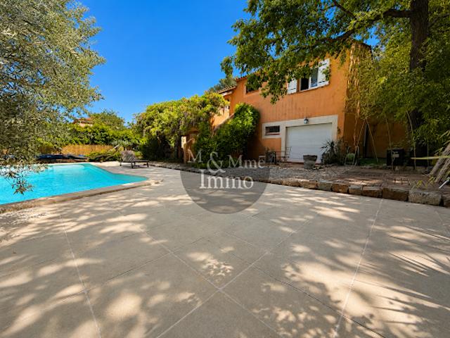 Vente Maison 7 pièces 251.61 m2 Gréasque
