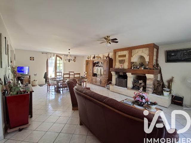 Vente Maison 6 pièces 120 m2 Henrichemont