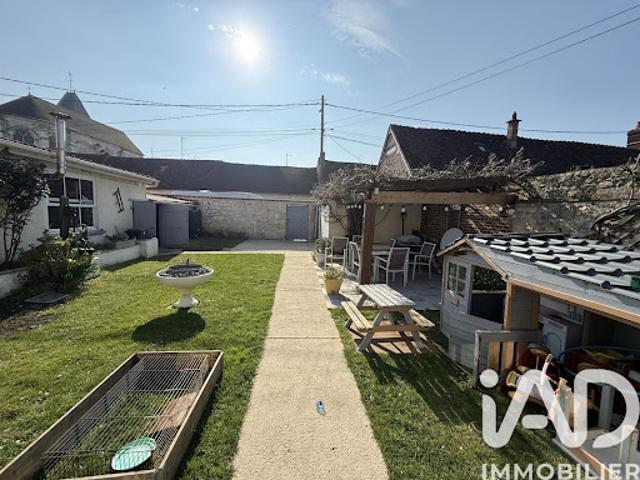 Vente Maison 6 pièces 120 m2 La Neuville Roy